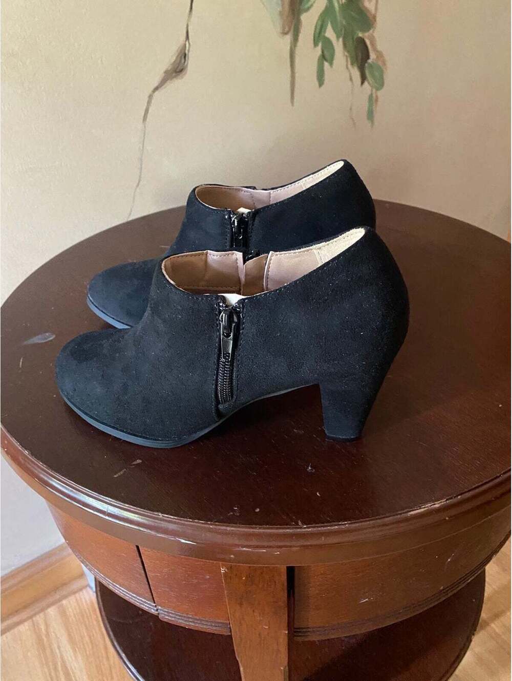 Journee Collection Women’s Sanzi Low Cut Ankle Booties